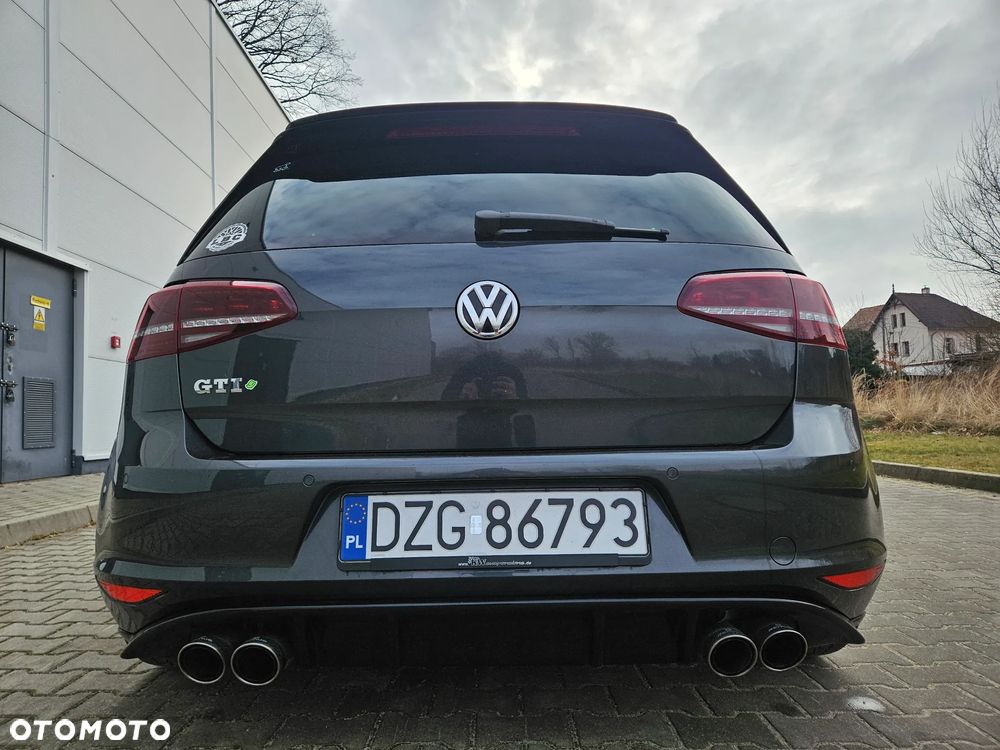 Volkswagen Golf GTI Performance BlueMotion Technology - 16