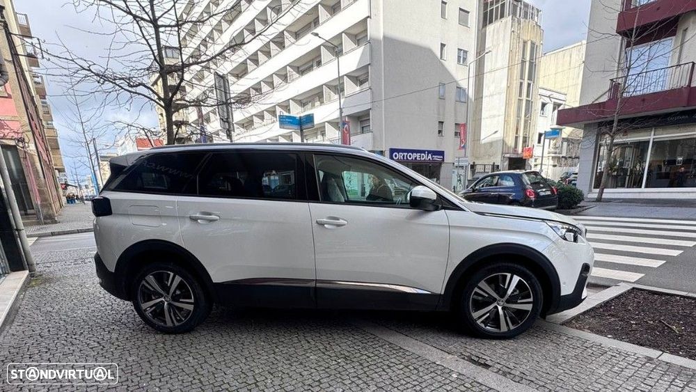 Peugeot 5008 1.5 BlueHDi Allure - 4