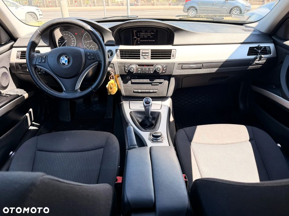 BMW Seria 3 - 24