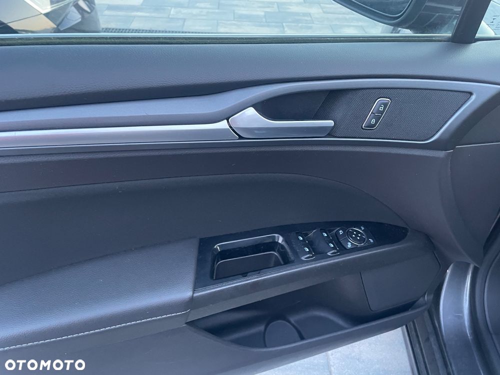 Ford Mondeo 2.0 TDCi STart-Stopp PowerShift-Aut Titanium - 25