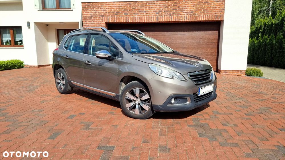 Peugeot 2008 1.6 e-HDi Allure S&S - 2