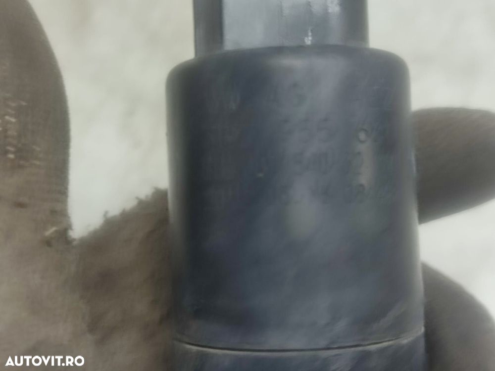 Pompa vas lichid parbriz 3b7955681 Volkswagen VW Golf 6 [2008 - 2015] - 4