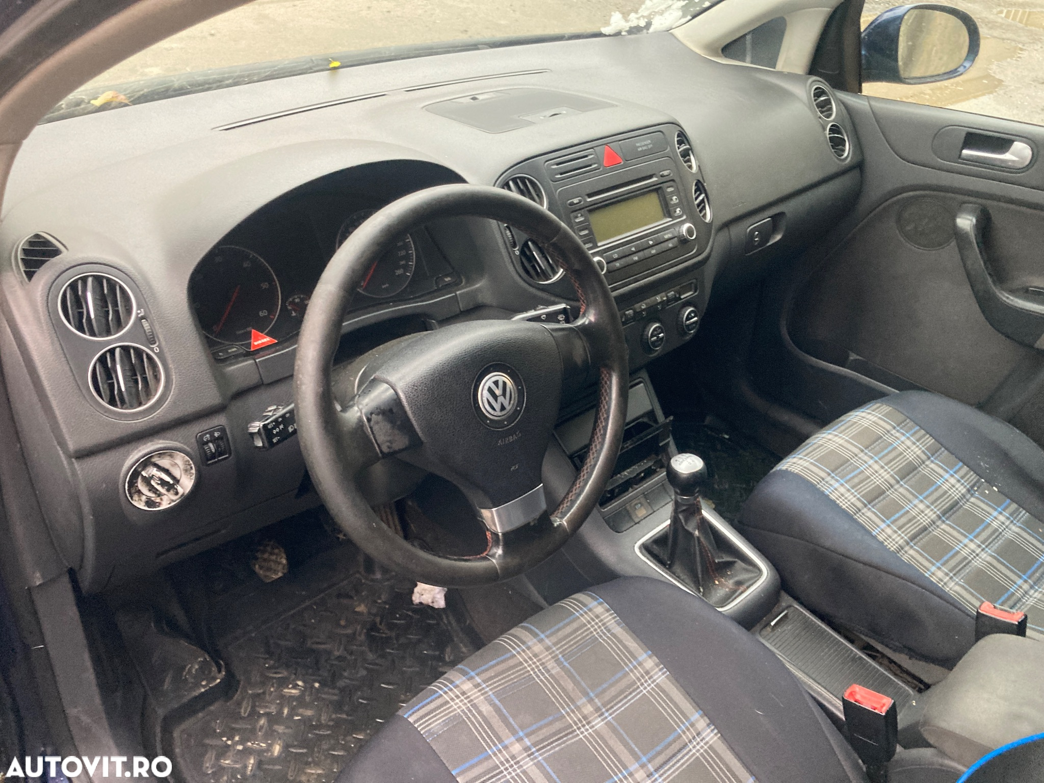 Dezmembrez VW Golf 5 V Plus 1.9 TDI 105 CP BKC - 6
