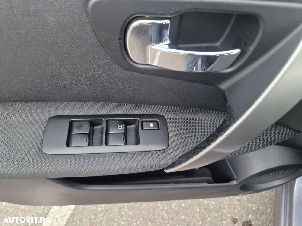 Nissan Qashqai 1.6 DCI ALL-MODE 4x4i ACENTA - 11