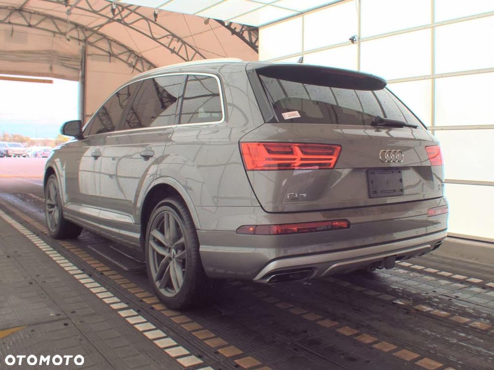 Audi Q7 3.0 TFSI Quattro Tiptronic - 8