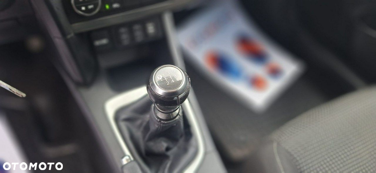 Toyota Auris - 12