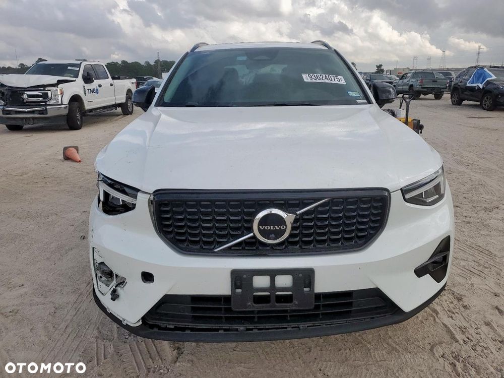 Volvo XC 40 - 2