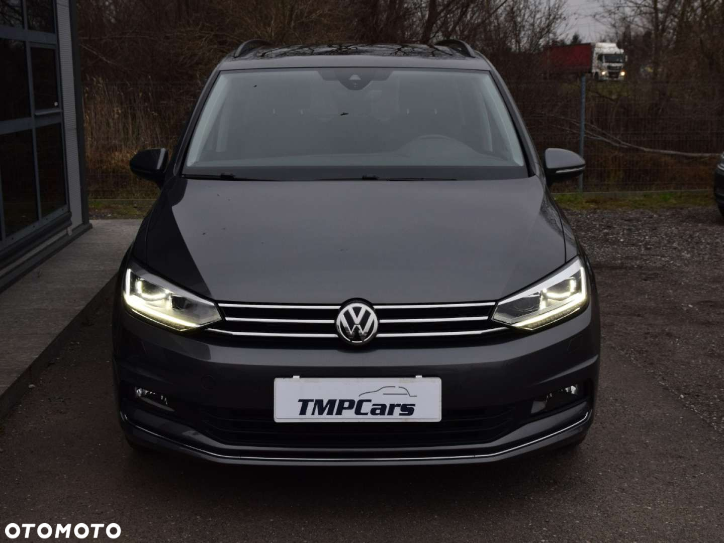 Volkswagen Touran - 33