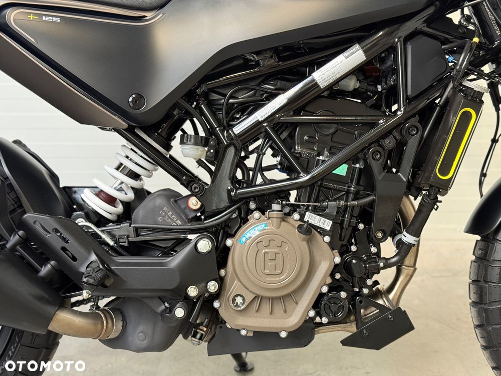 Husqvarna Svartpilen - 13
