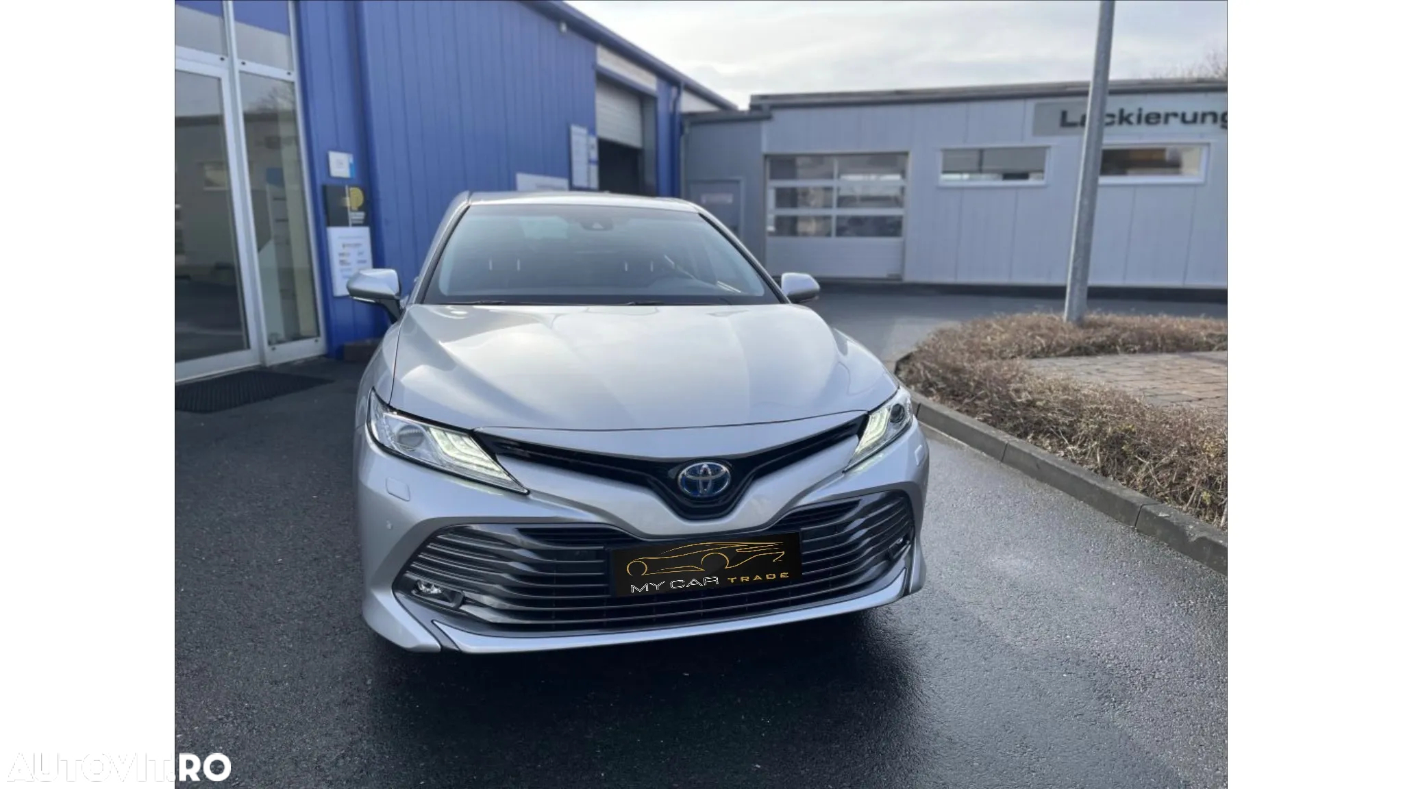 Toyota Camry 2.5 HEV Executive - 4