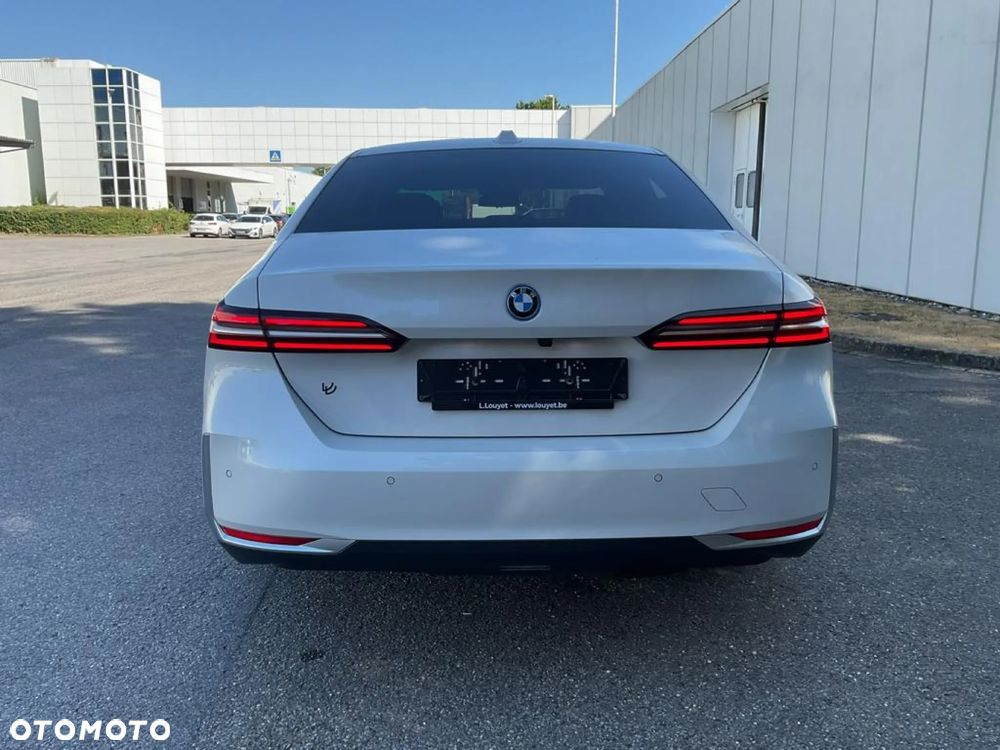 BMW Seria 5 - 9