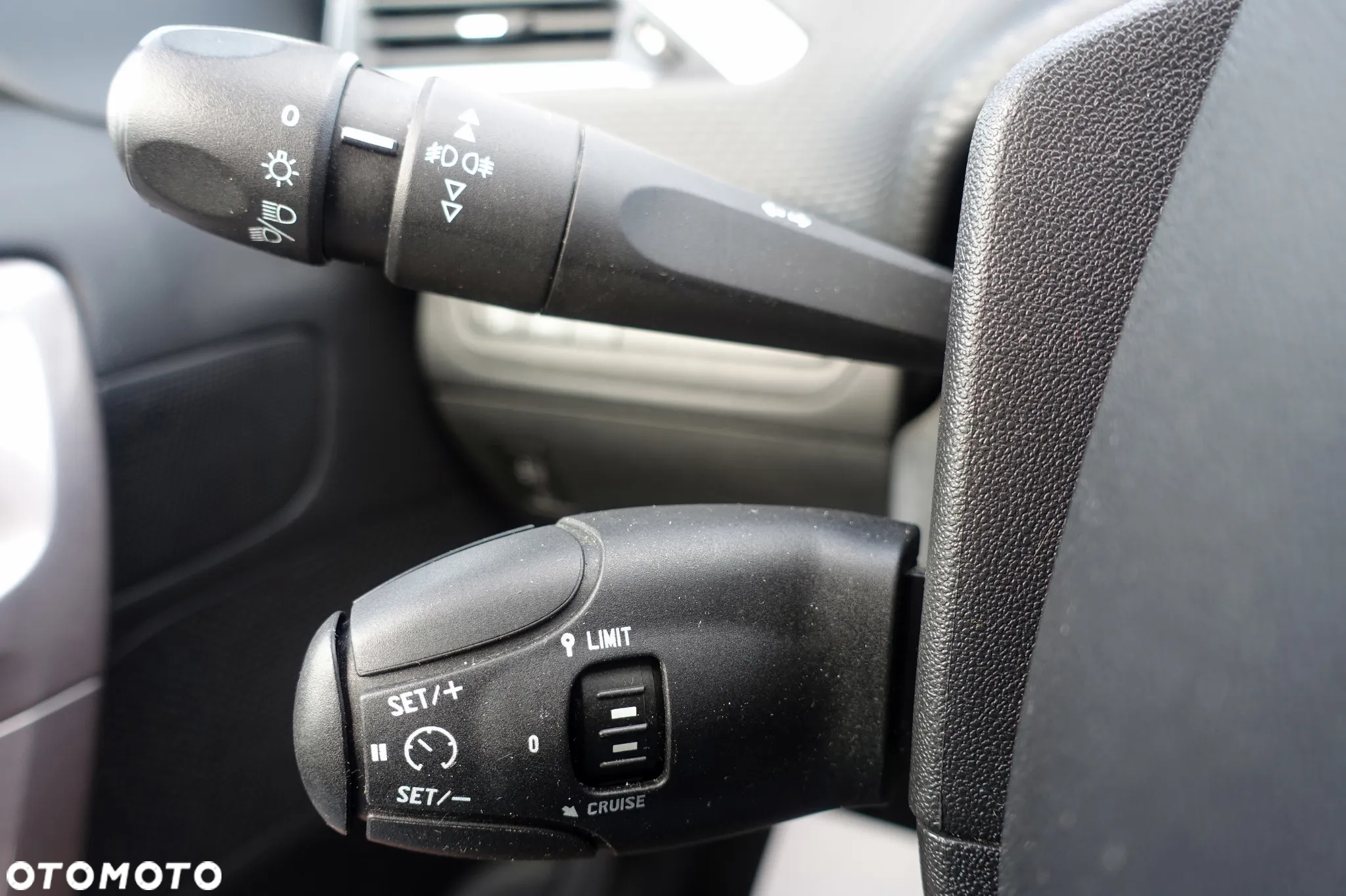 Peugeot 2008 1.2 Pure Tech Style - 22