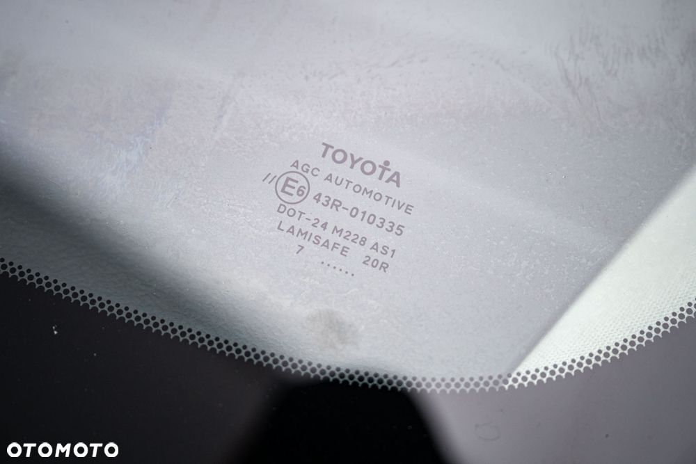 Toyota Auris Hybrid 135 Premium - 32