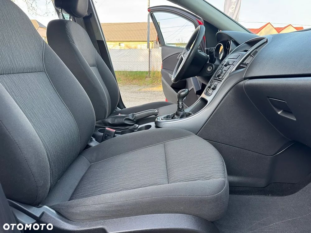 Opel Astra - 25