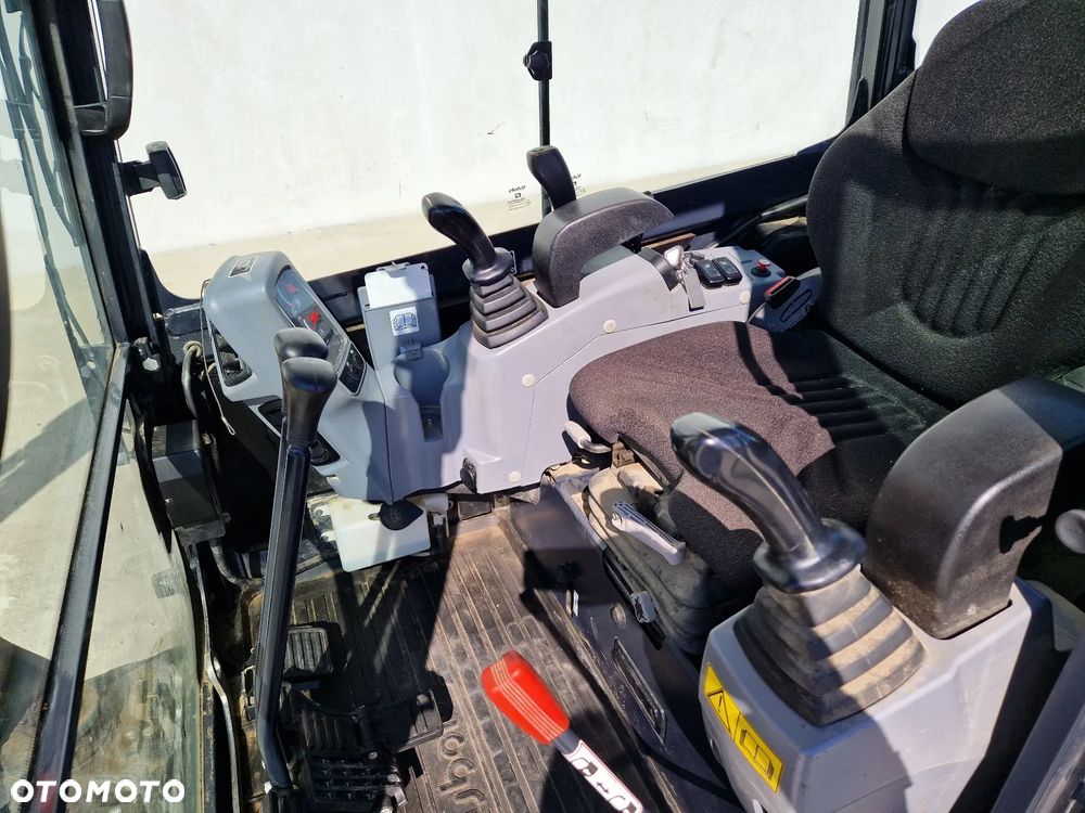 Kubota KX027-4 jak JCB CAT WACKER R405 - 12