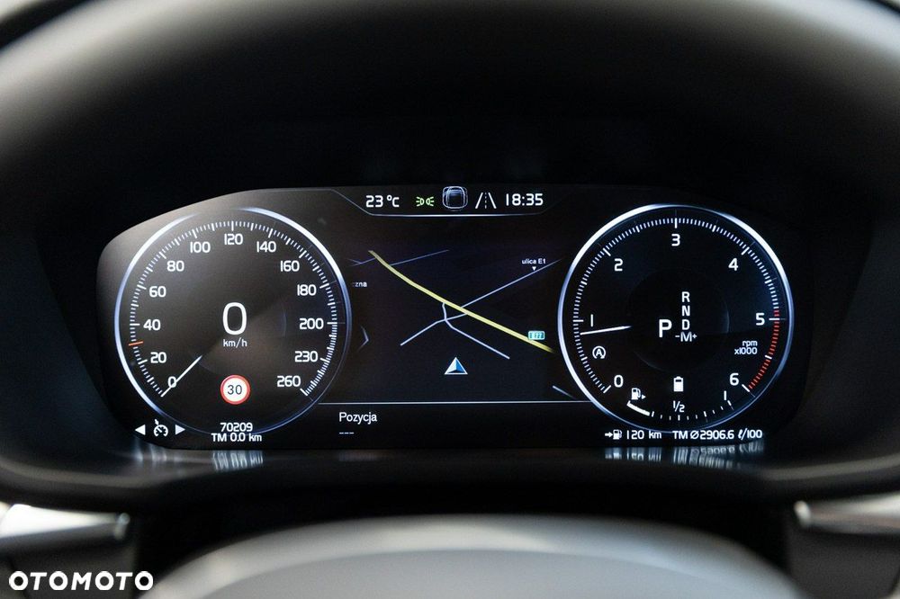 Volvo XC 60 B4 D AWD Geartronic Momentum - 41