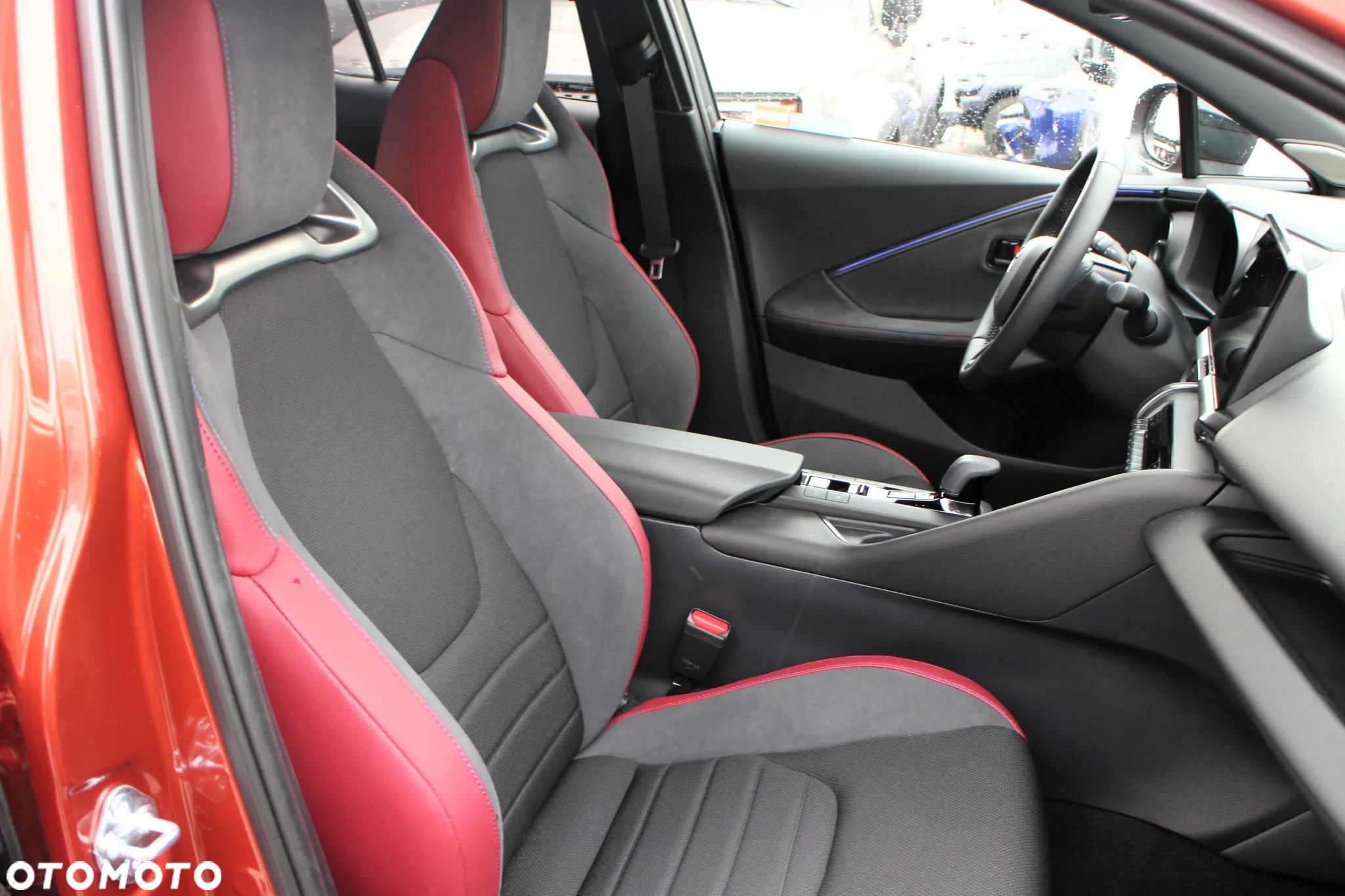 Toyota C-HR 2.0 PHEV Dynamic Force Tokyo Edition - 16
