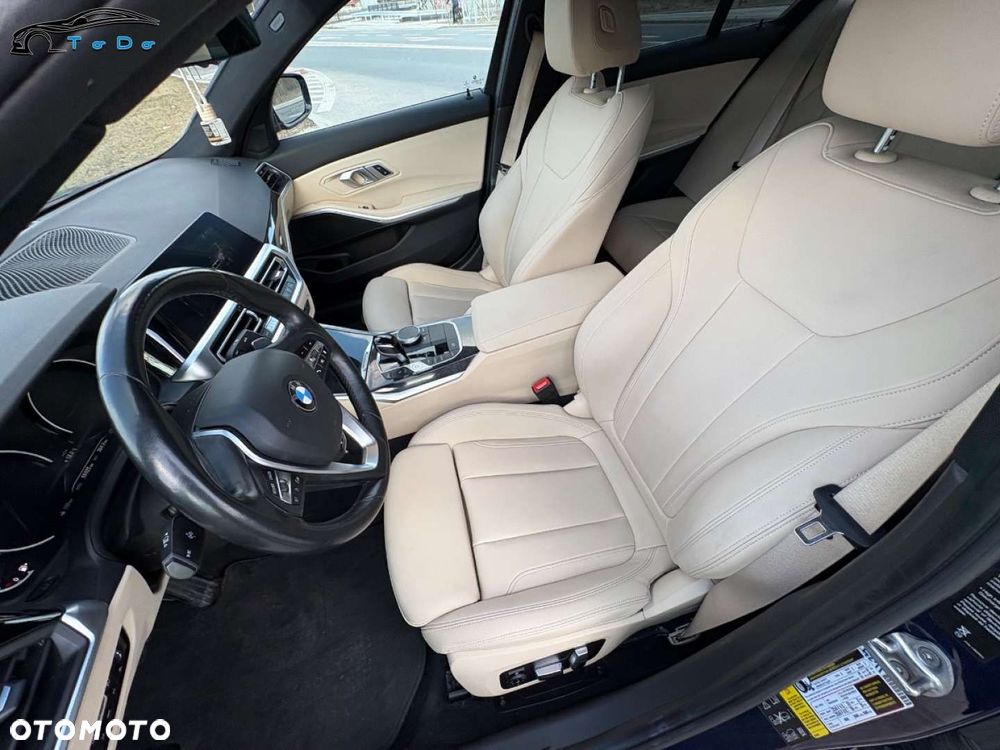 BMW Seria 3 330i GPF xDrive Advantage sport - 19