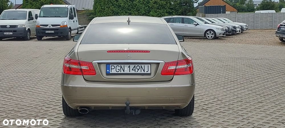 Mercedes-Benz Klasa E - 21