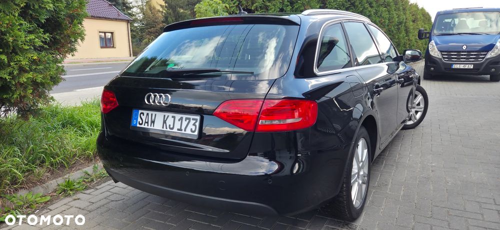 Audi A4 Avant 2.0 TDI DPF Attraction - 12
