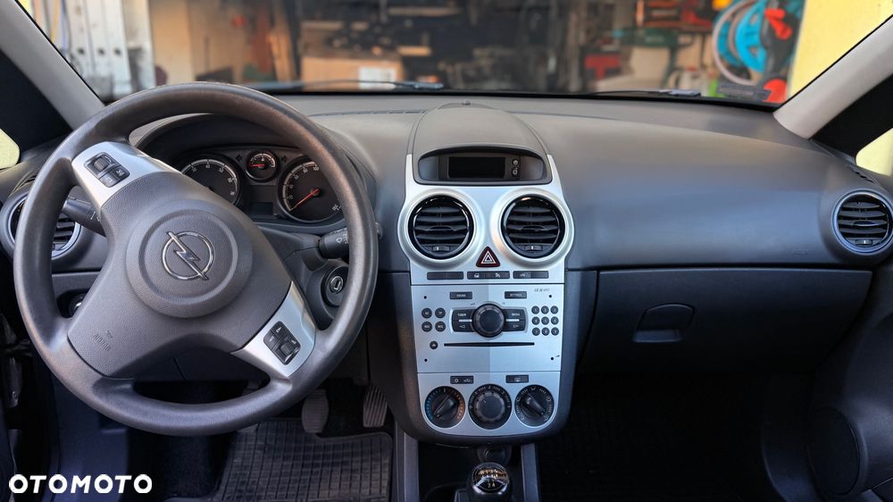 Opel Corsa - 8