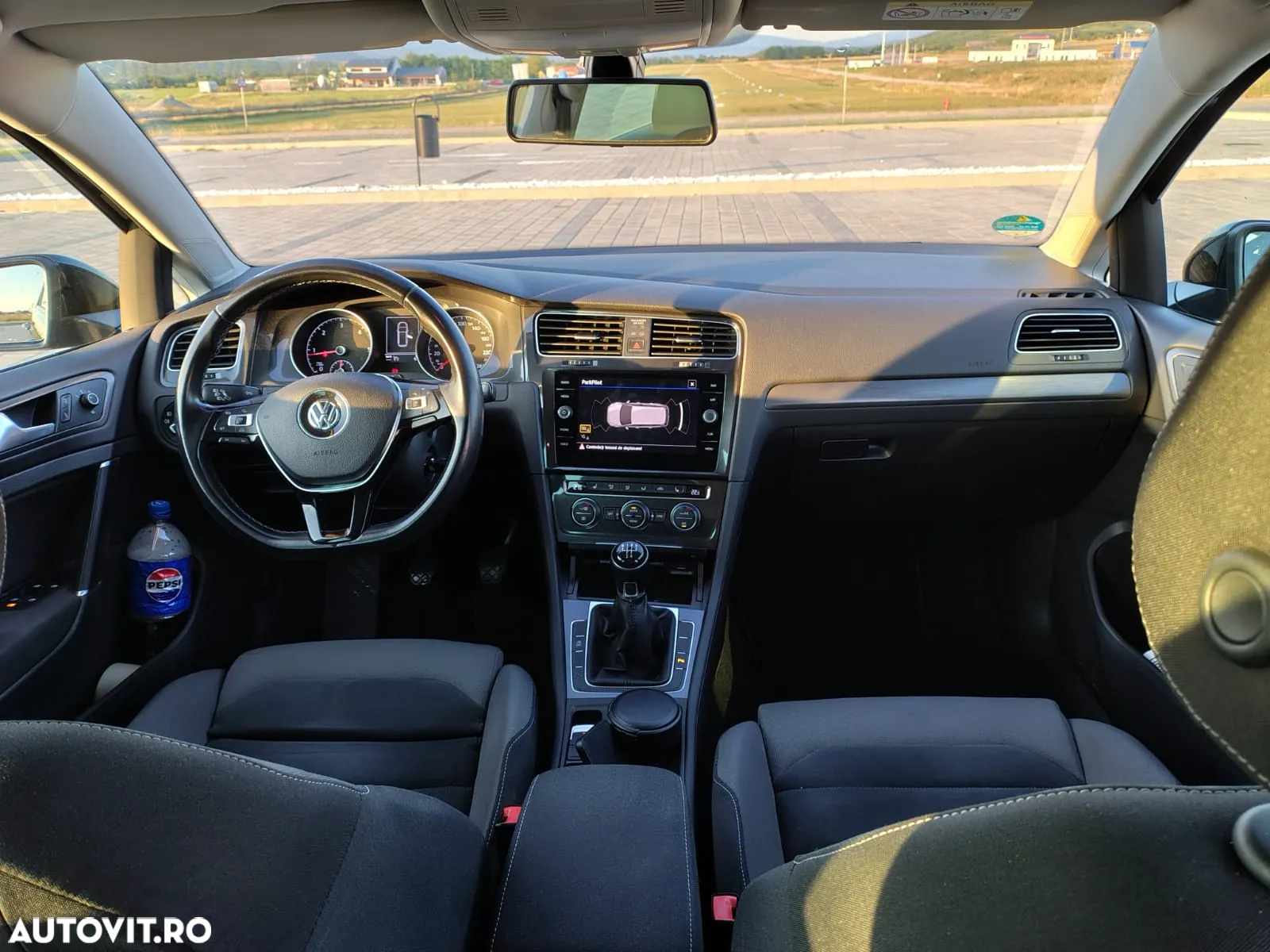 Volkswagen Golf 1.6 TDI Comfortline - 15