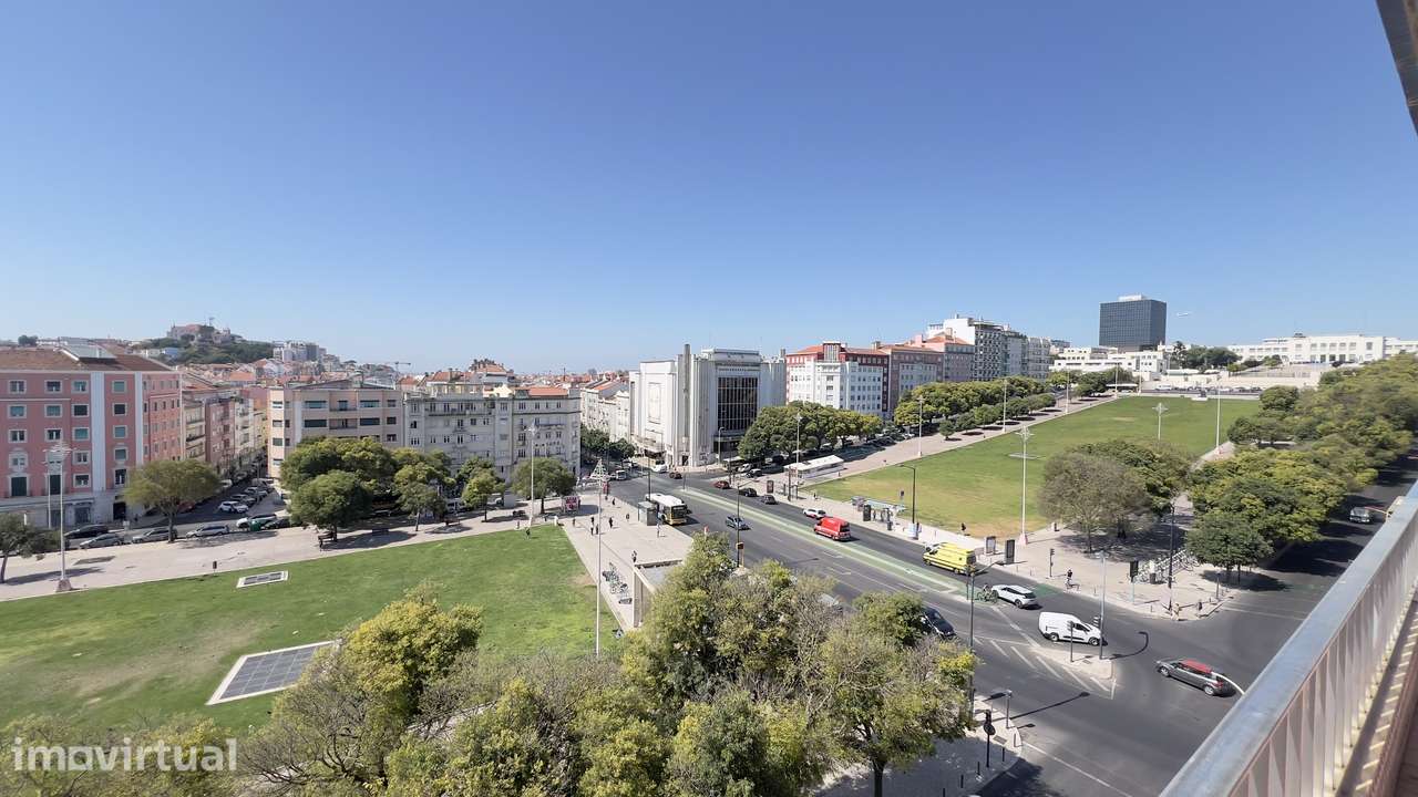 Apartamento T2 com 2 casas de banho e varanda - Grande imagem: 5/7