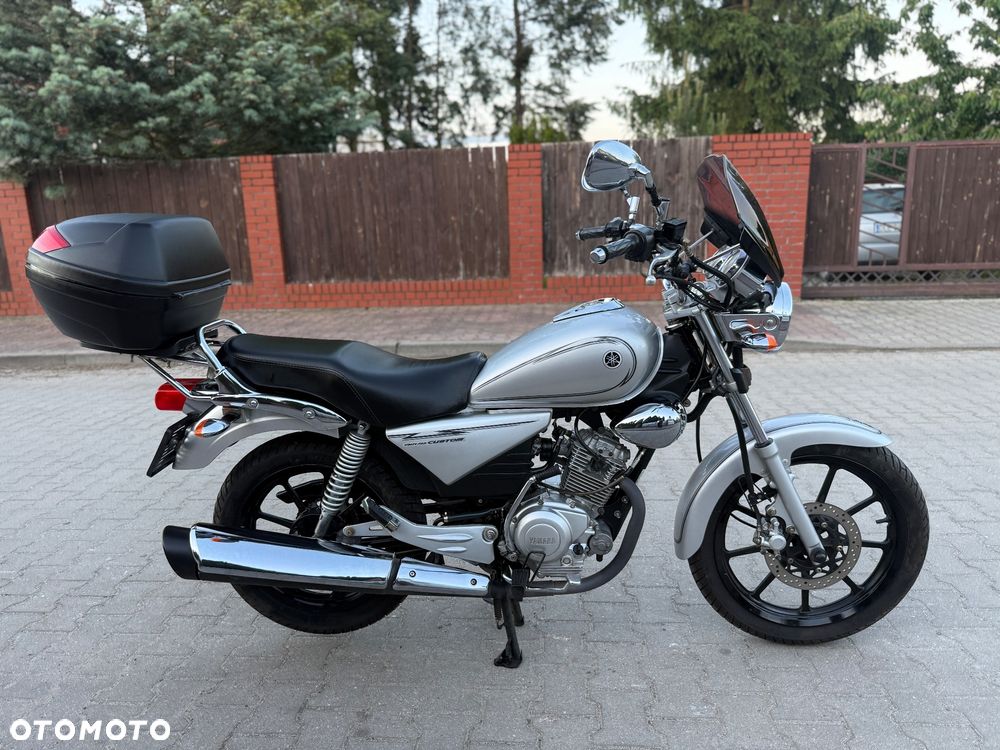 Yamaha YBR - 4