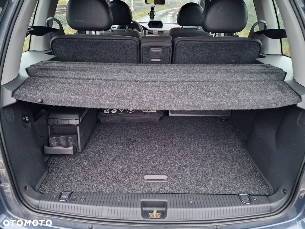 Opel Meriva 1.6 Cosmo MTA - 24