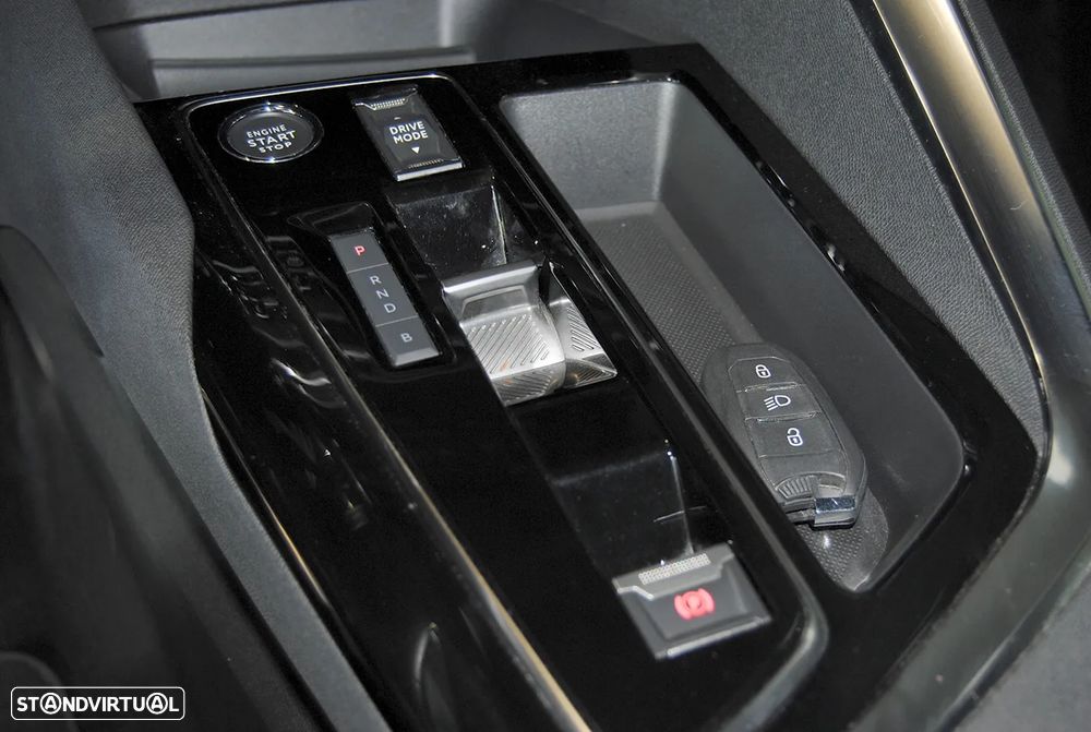 Peugeot 3008 1.6 Hybrid GT e-EAT8 - 29