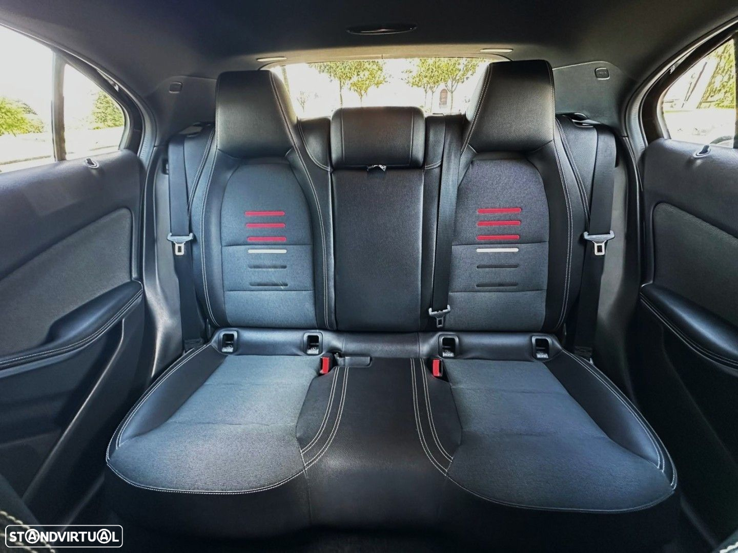 Mercedes-Benz A 180 d AMG Line Aut. - 32