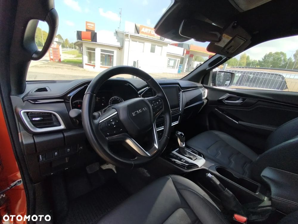 Isuzu D-MAX - 10