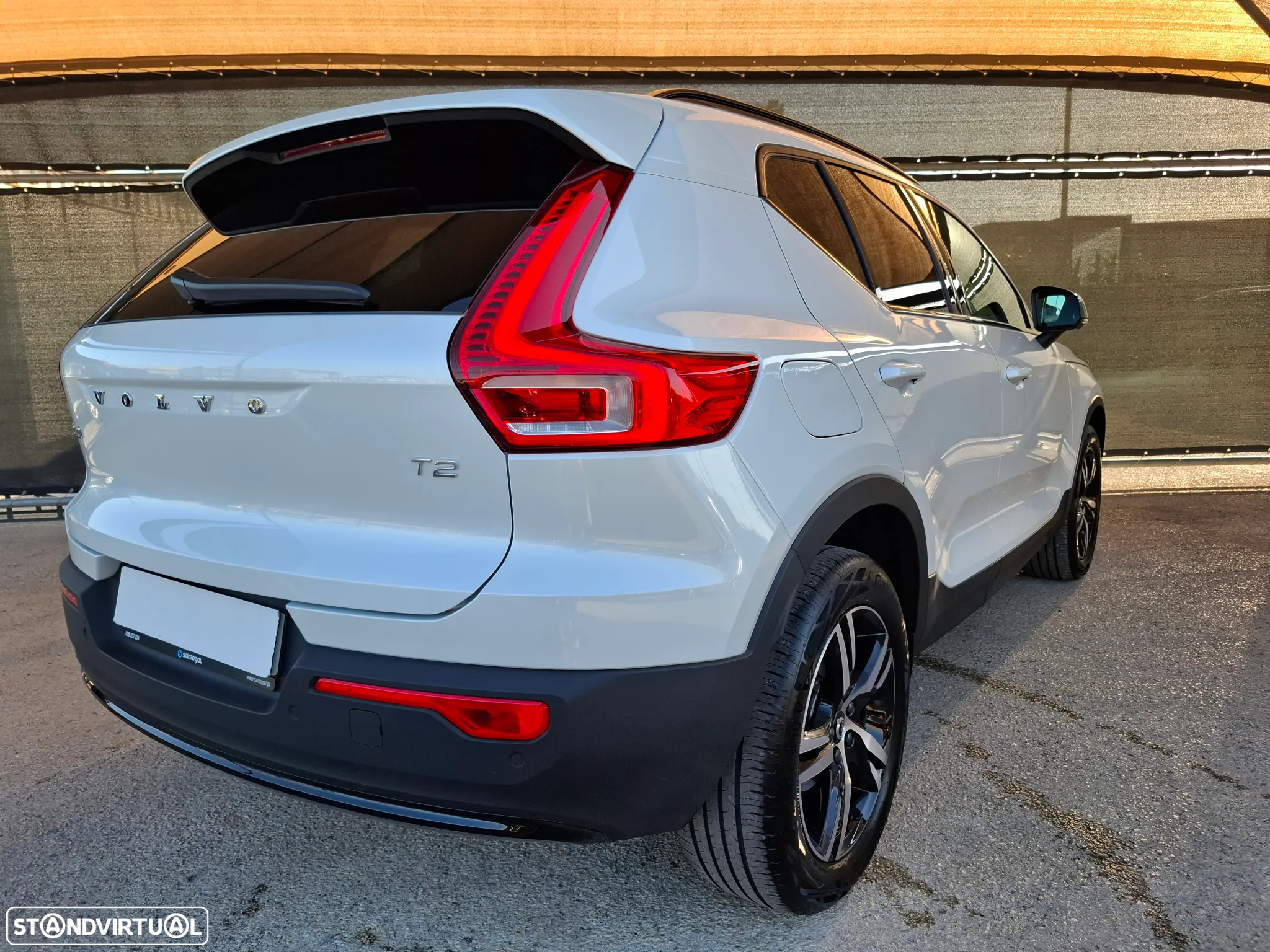 Volvo XC 40 1.5 T2 Plus Dark Auto - 14