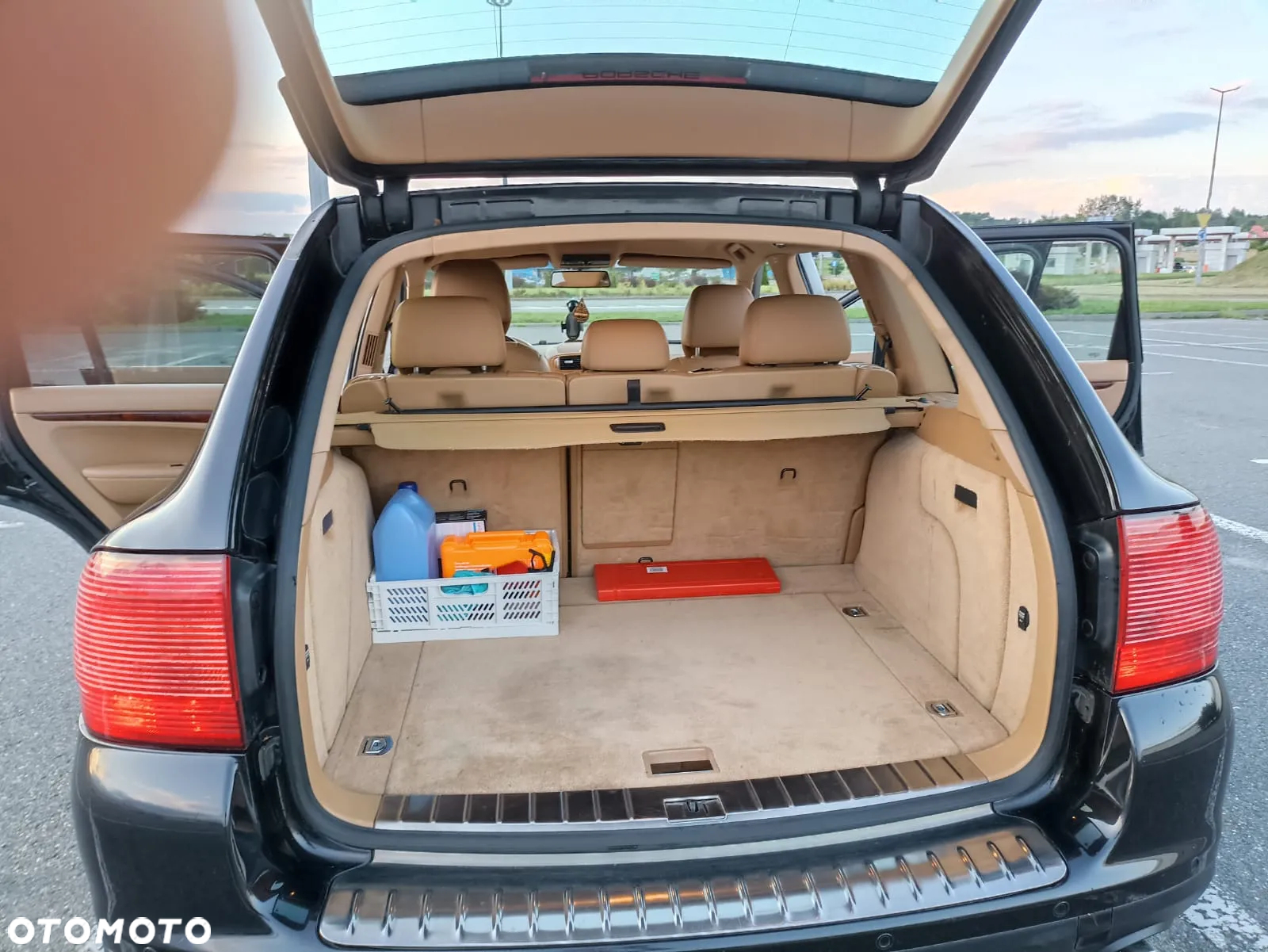 Porsche Cayenne - 21