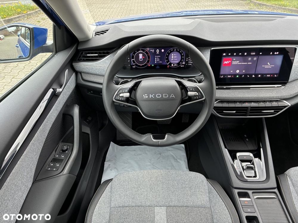 Skoda Octavia 2.0 TDI Selection DSG - 17