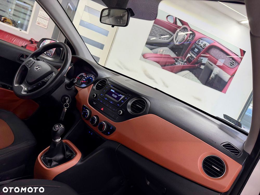 Hyundai i10 1.0 BlueDrive Premium - 31