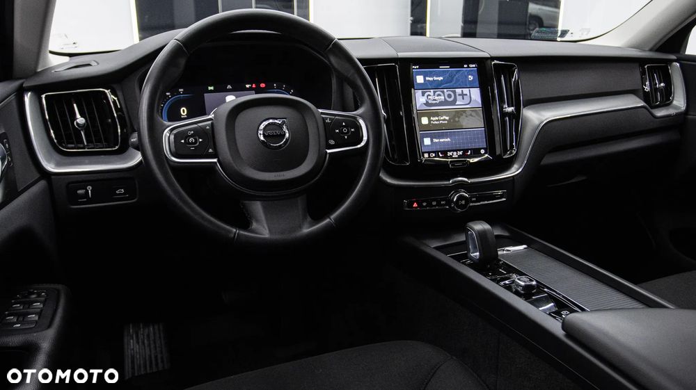 Volvo XC 60 B4 B Momentum Pro - 13