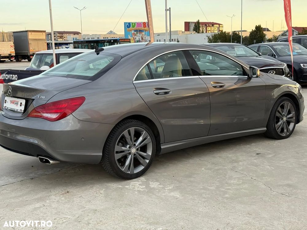 Mercedes-Benz CLA 200 CDI 7G-DCT Urban - 13