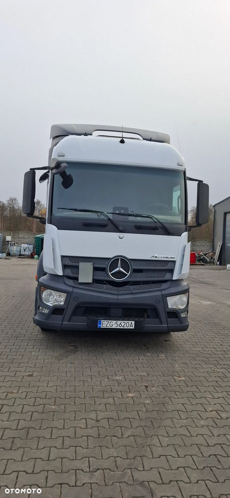 Mercedes-Benz 1843 - 2