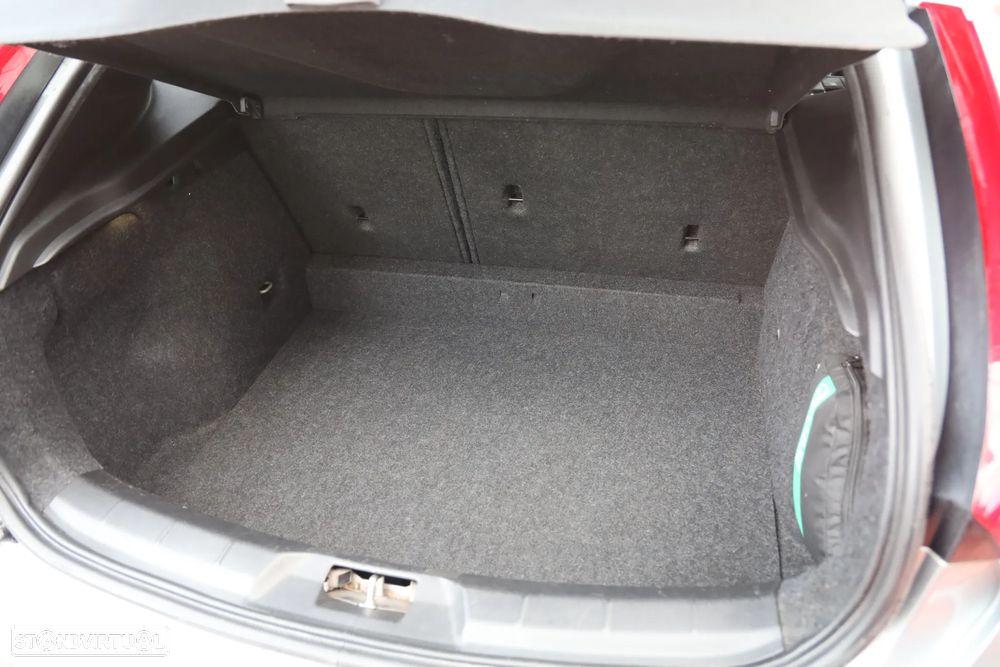 Volvo V40 D4 RDesign - 21