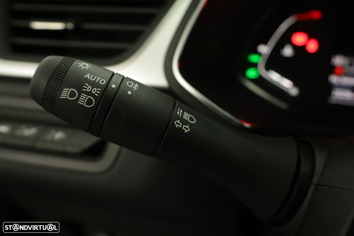 Renault Captur 1.0 TCe Techno Bi-Fuel - 17