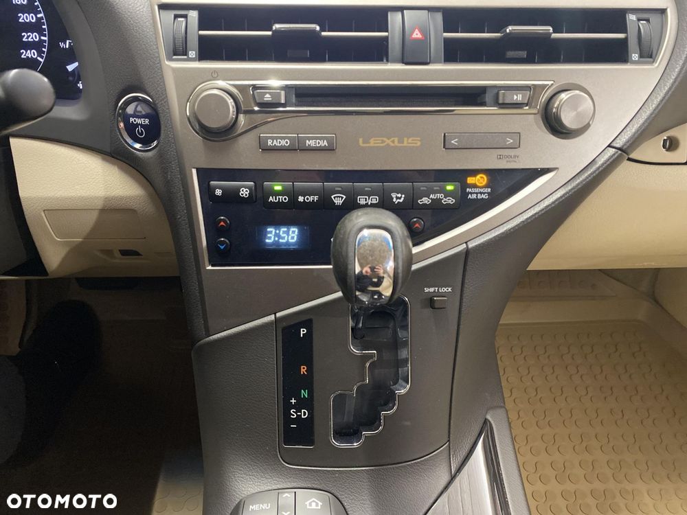 Lexus RX - 17