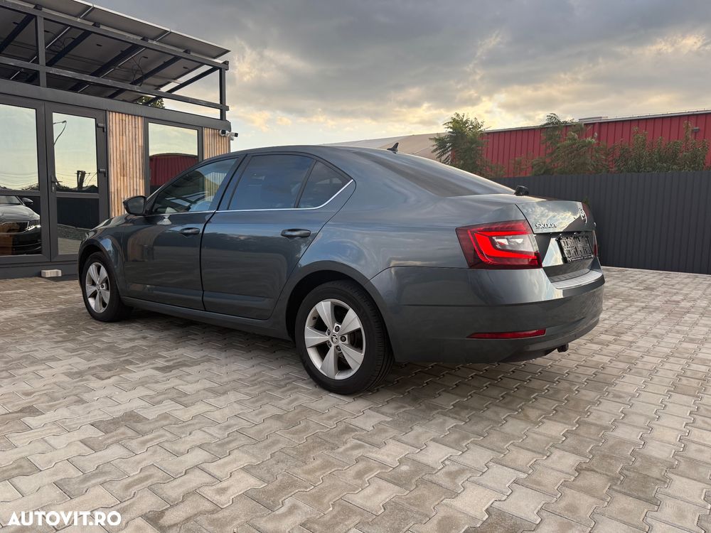 Skoda Octavia 2.0 TDI DSG Ambition - 7