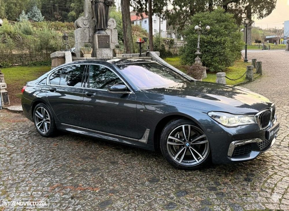 BMW 730 d Pack M Auto - 27