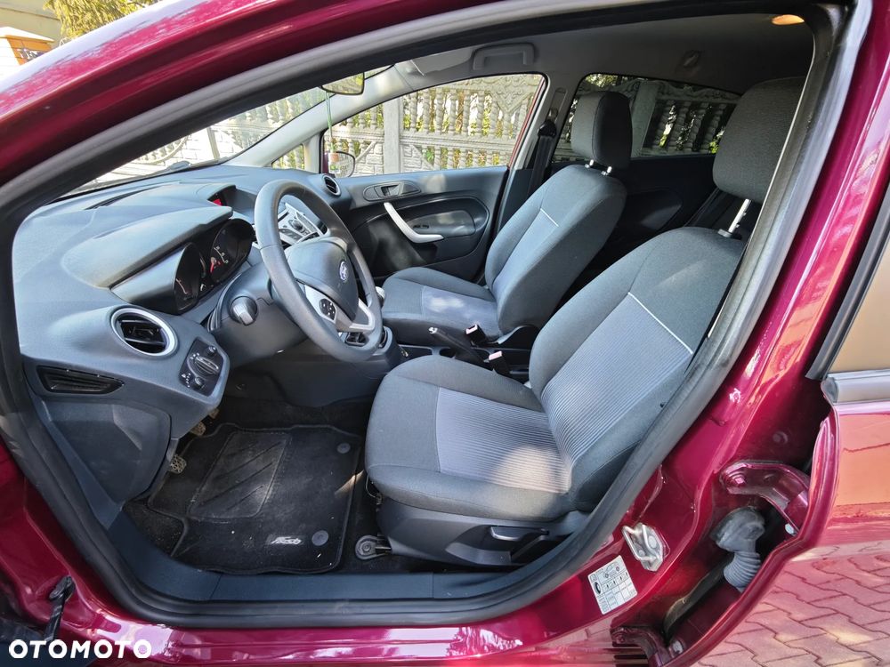 Ford Fiesta 1.25 Champions Edition - 25