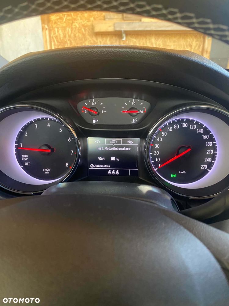Opel Astra 1.2 T Edition S&S - 8