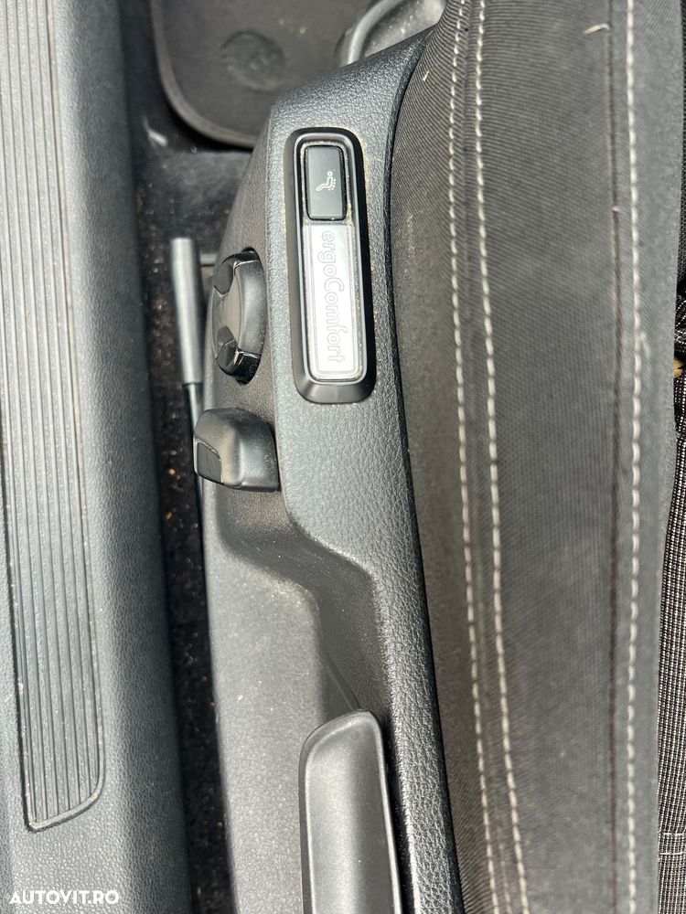 Volkswagen Passat Variant 2.0 TDI DSG (BlueMotion Technology) Comfortline - 7