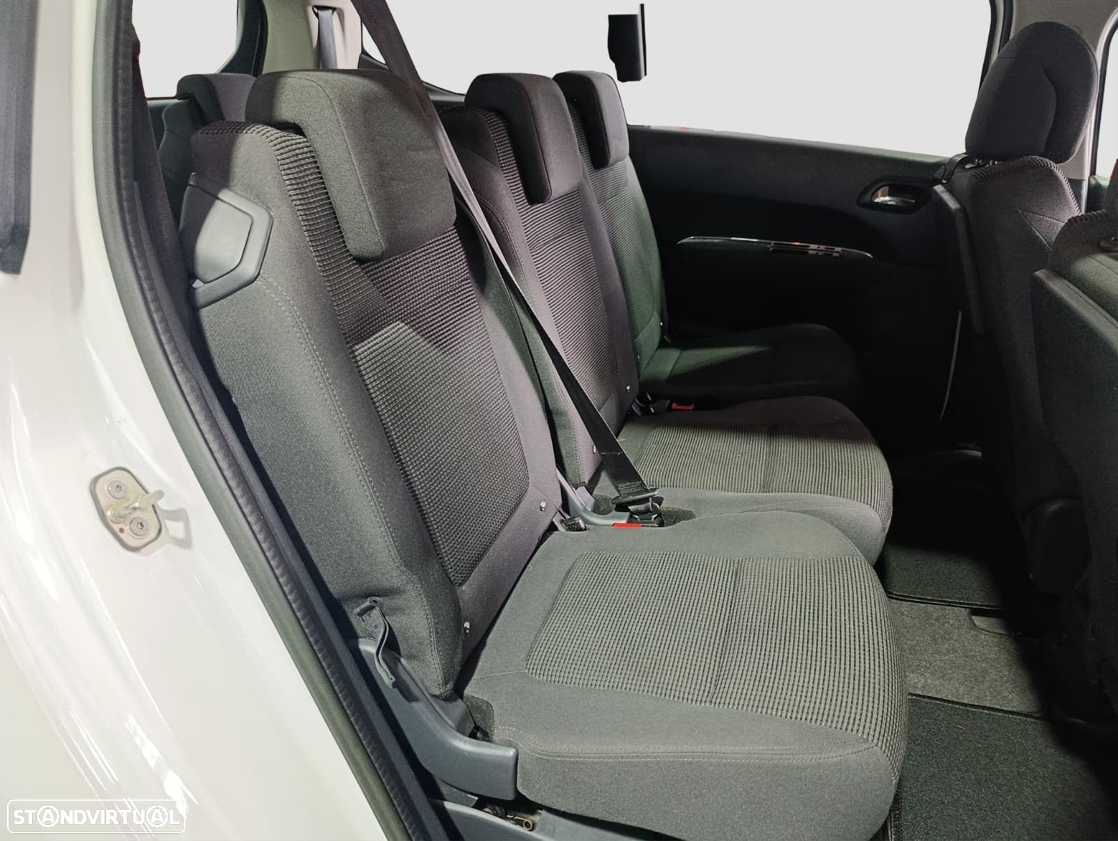 Peugeot 5008 BlueHDI 130 EAT8 Active Pack - 5