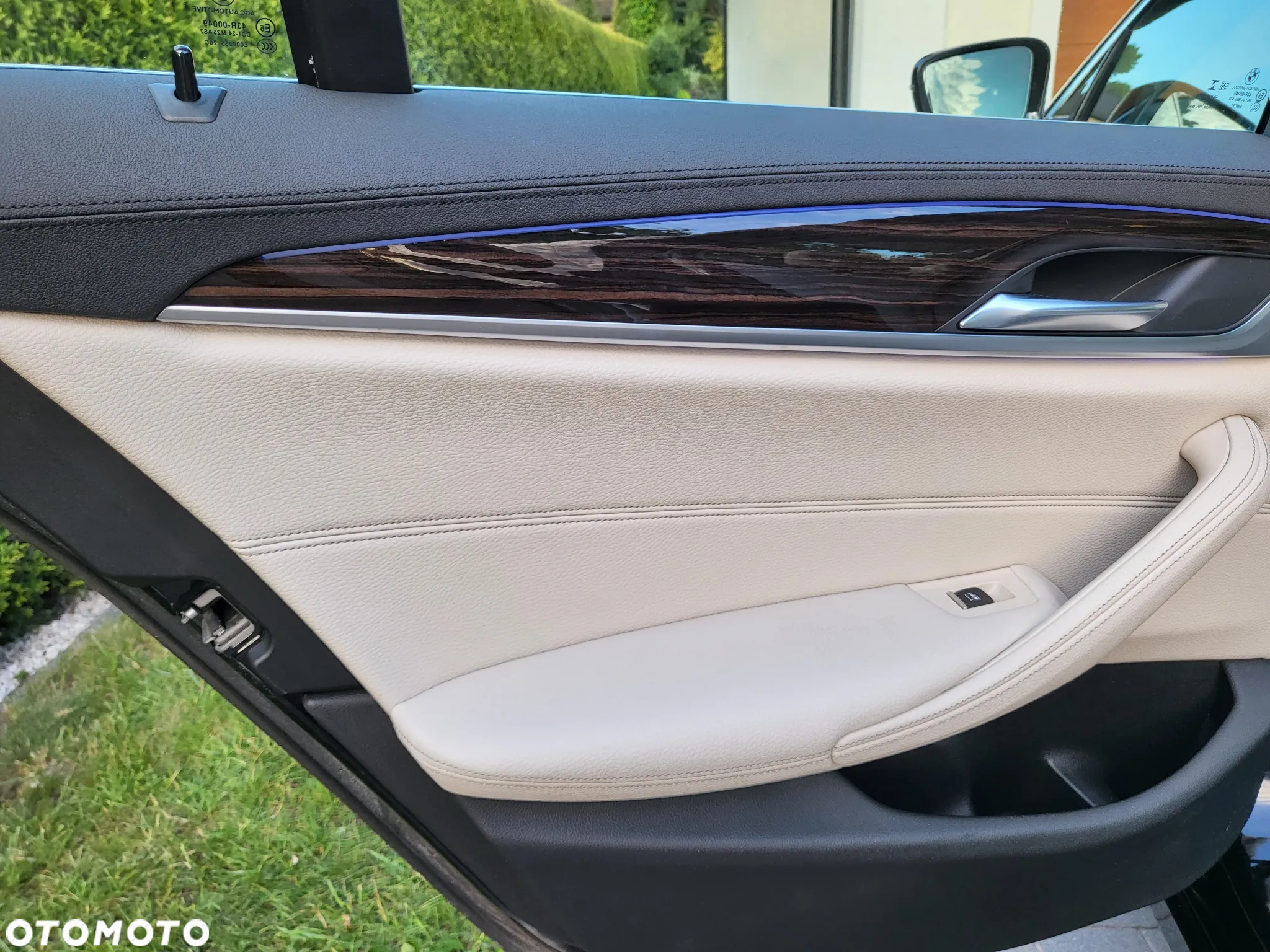 BMW Seria 5 520d xDrive Luxury Line - 23