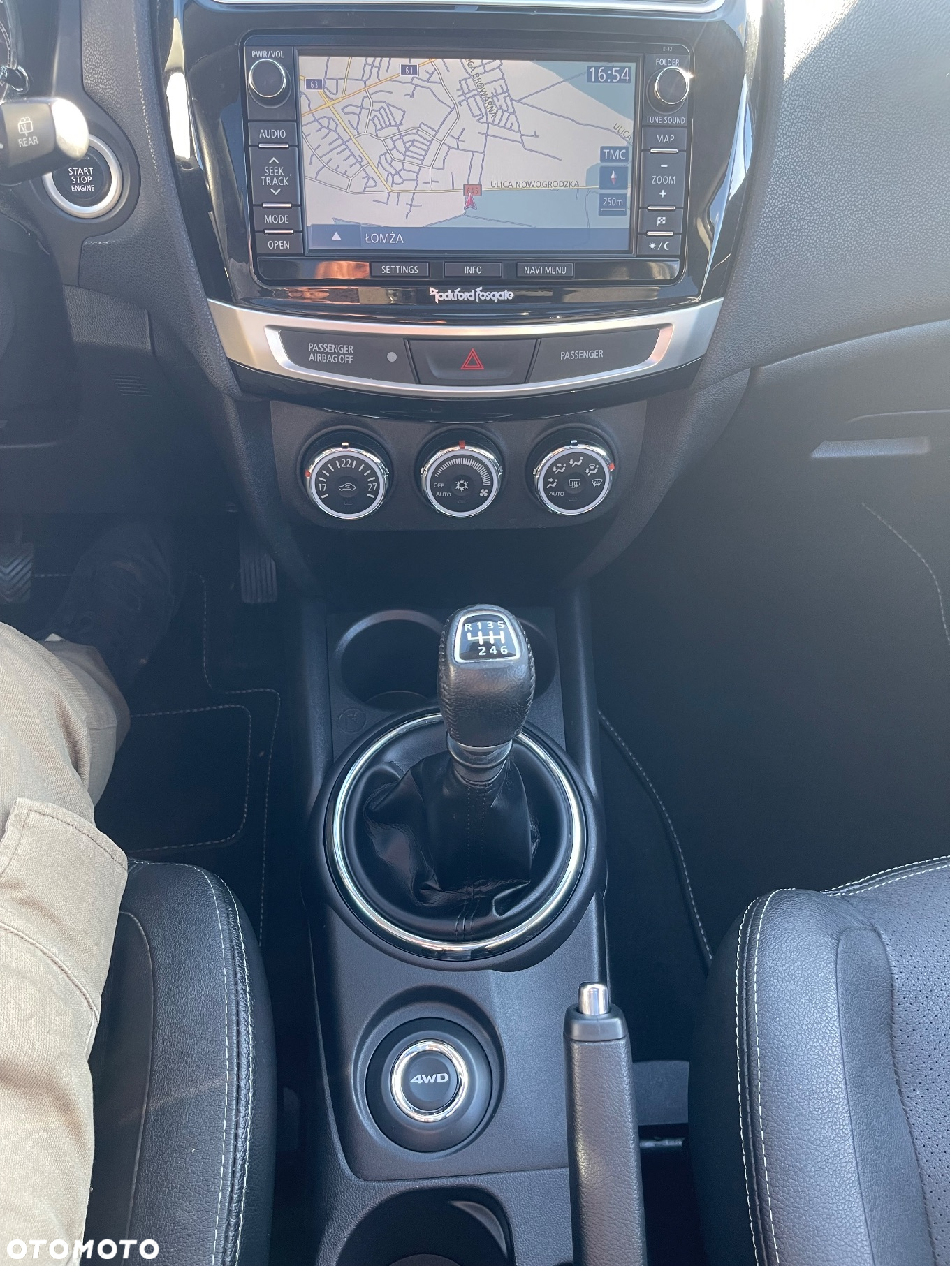 Mitsubishi ASX 1.8 DID Intense 4WD AS&G - 12